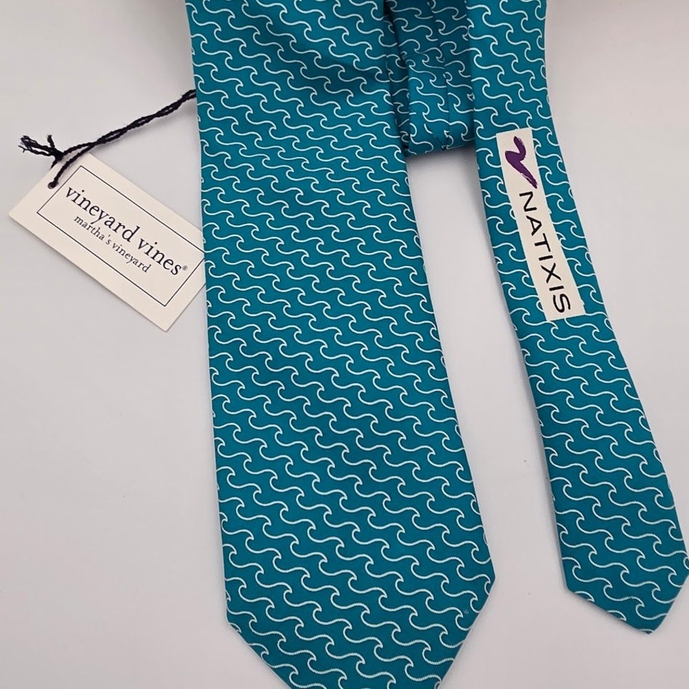 Vineyard Vines Silk‎ Tie Teal Blue White Wave Pattern Natixis Logo NWT Nautical